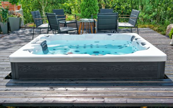 Hot Tub Removal Service - Hot Tub Removal Service Wichita, Kansas